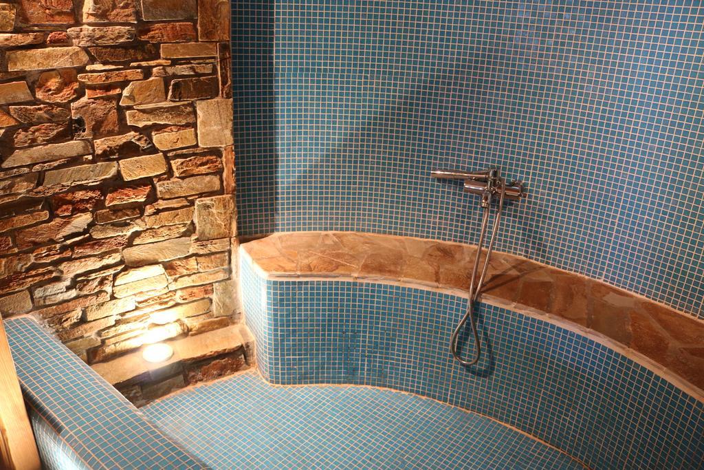 Efharis Beachfront Villa Platamonas Buitenkant foto